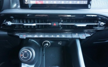 Alfa Romeo 2022 Alfa Romeo Tonale ALFA ROMEO Tonale Sprint MHEV 130KM 1.5 Hybryda 130KM, zdjęcie 13