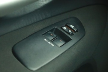 Toyota Auris I Hatchback 1.6 Valvematic 132KM 2010 Toyota Auris 1.6 Valvematic, Salon Polska, zdjęcie 12