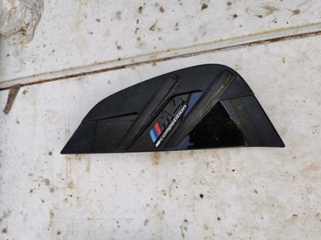Значок на крыле BMW M4 Competition G22 G82