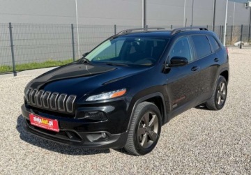Jeep Cherokee V Terenowy 3.2 V6 272KM 2016 Jeep Cherokee 4x4 CHEROKEE 3.2 V6 272 KM 2016r Warszawa 3.2 Benzyna, zdjęcie 3