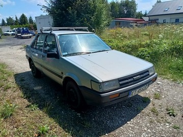 Toyota Corolla V Sedan 1.8 D 58KM 1986
