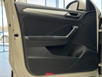 Volkswagen T-Roc I SUV Facelifting 1.5 TSI ACT 150KM 2023 Volkswagen T-Roc Life Kamera cofania LED CarPlayAndroid Auto Podgrzewan, zdjęcie 10