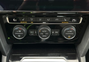 Volkswagen Passat B8 Limousine Facelifting 1.5 TSI EVO 150KM 2019 Volkswagen Passat Highline Pakiety, ACC, KAmera, GPS, Active Info Display, zdjęcie 26