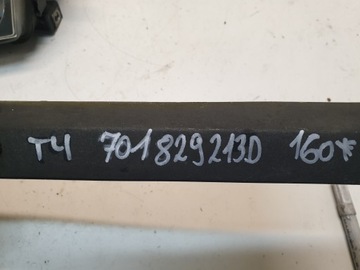 НАКЛАДКА КРЫШКИ БАГАЖНИКА VW T4 701829213D