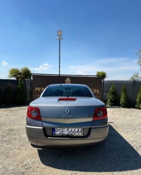 Renault Megane II 2004 Renault Megane Renault Megane 2 Cabrio-Coupe 1.9Dci 120km 2004r Keyless Go, zdjęcie 4