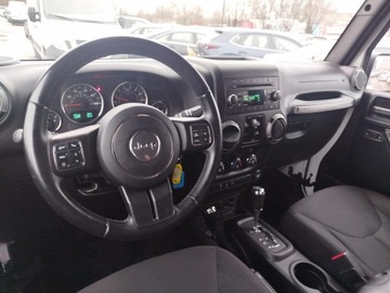Jeep Wrangler III Unlimited Facelifting 3.6 V6 Pentastar 284KM 2016 JEEP WRANGLER III 3.6 V6 284 KM Bezwypadkowy, SPORT, Automat, VAT 23%, zdjęcie 18
