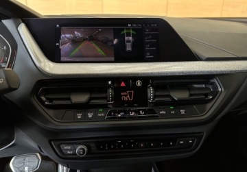 BMW Seria 1 F40 2021 BMW Seria 1 M SPORT Salon Polska ASO R-CARS Warszawa 1.5 Benzyna 136KM, zdjęcie 17