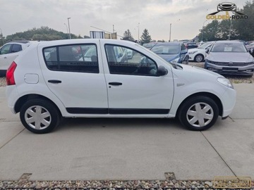 Dacia Sandero I 2009 Dacia Sandero 1,2 16v klima elektryka wspomaganie oplacona 1.2 Benzyna, zdjęcie 4