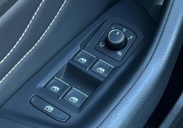 Volkswagen Passat B8 Variant Facelifting 2.0 TDI SCR 150KM 2022 Volkswagen Passat Elegance Pakiety, FV 23, ACC, Kamera, Podgrzewane 4 fot, zdjęcie 19