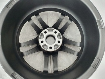 KOLA TOYOTA YARIS CROSS IV HANKOOK 215/55R17 TPMS