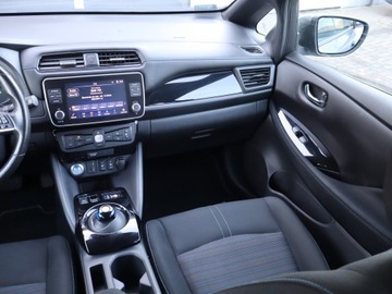 Nissan Leaf II Hatchback Elektryczny 40kWh 150KM 2022 Nissan Leaf 40 kWh, Salon Polska, Serwis ASO, zdjęcie 7