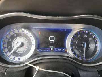 Chrysler 300C II 2021 Chrysler 300 Touring 2021 3.6l 3.6 Benzyna 292KM, zdjęcie 9