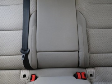 Volkswagen Golf VII Variant 1.6 TDI CR DPF BlueMotion Technology 105KM 2015 VW Golf 1.6 TDI, Salon Polska, Xenon, Bi-Xenon, zdjęcie 9