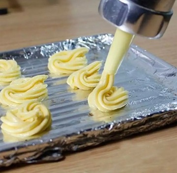 МАШИНА ДЛЯ ПРИГОТОВЛЕНИЯ ПЕЧЕНЬЯ