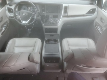 Toyota Sienna III 2020 Toyota Sienna xle, 2020r., 3.5L 3.5 Benzyna 296KM, zdjęcie 6