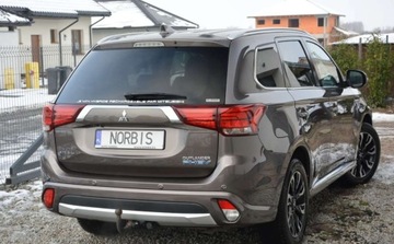 Mitsubishi Outlander III 2017 Mitsubishi Outlander Mitsubishi Outlander 2.0 4WD Top 2.0 Hybryda Plug-in, zdjęcie 17