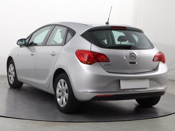 Opel Astra J Hatchback 5d Facelifting 1.6 Twinport ECOTEC 115KM 2013 Opel Astra 1.6 16V, Salon Polska, Serwis ASO, zdjęcie 3