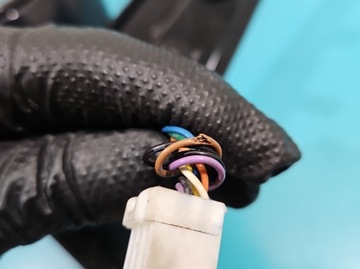 ZRCÁTKO LEVÉ 9PIN MITSUBISHI GRANDIS T35 5D EVROPA 2004