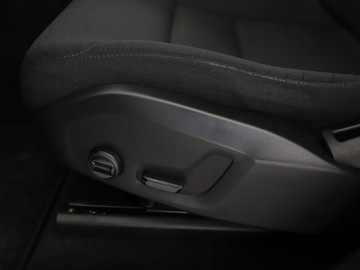 Volvo XC60 II 2020 Volvo XC 60 FV23% mHEV 4x4 full LED navi klima, zdjęcie 36
