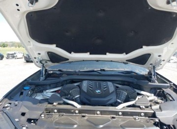 BMW X5 G05 2021 BMW X5 2021, 4.4L, 4x4, M50I, po gradobiciu, zdjęcie 19