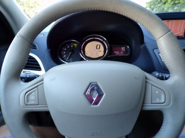 Renault Megane II Kombi 2.0 16V CVT 140KM 2009 Renault Megane Skrzynia /Automatyczne /Skóry, zdjęcie 19