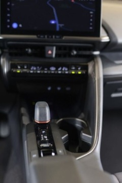 Toyota C-HR II SUV 2.0 Hybrid Dynamic Force 197KM 2023 Toyota C-HR 2.0 Hybrid Dynamic Force Style AWD 2.0 Hybryda 197KM, zdjęcie 24