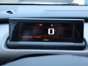 Citroen C4 Cactus Crossover 1.2 PureTech 110KM 2015 Citroen C4 Cactus 1.2 PureTech, Navi, Klima, zdjęcie 10