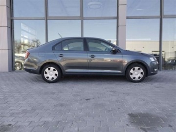 Skoda Rapid II Liftback Facelifting 1.0 TSI 95KM 2018 Skoda RAPID Skoda Rapid 1.0TSi Ambition od Dealera Bemo Motors Benzyna 95KM, zdjęcie 28