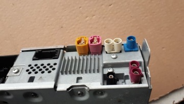 A4 B9 МУЛЬТИМЕДИЙНОЕ СЧИТЫВАТЕЛЬ SD NAVI 8W 8W0035192B A5