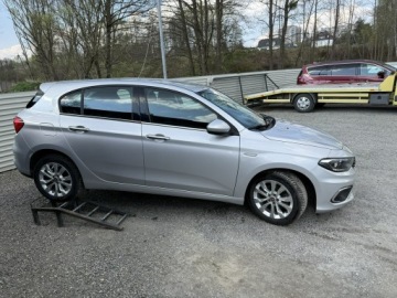 Fiat Tipo II Hatchback 1.6 MultiJet 120KM 2017 Fiat Tipo Swiatła Led. Kamera cof. Navigacja., zdjęcie 7