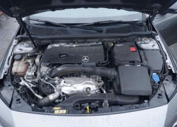 Mercedes CLA C118/X118 Coupe 2.0 250 224KM 2021 Mercedes-Benz CLA MERCEDES-BENZ CLA 250 4MATIC 2.0 Benzyna 224KM, zdjęcie 10