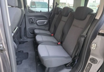 Toyota 2022 Toyota Proace City Verso Toyota PROACE CITY VERSO 1.5 D-4D Family FV23, zdjęcie 18