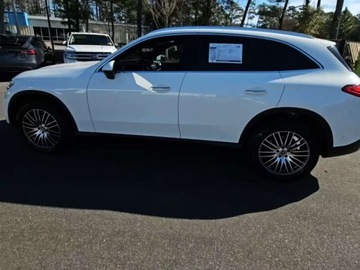 Mercedes GLC C254/X254 2026 Mercedes-Benz GLC 300 4Matic 2026 2.0 Benzyna 255KM, zdjęcie 2