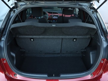 Toyota Yaris III Hatchback 5d Facelifting Hybrid 100KM 2017 Toyota Yaris 1.5 Hybrid, Salon Polska, zdjęcie 12