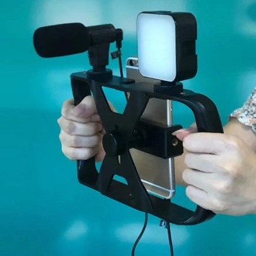 Zestaw/uchwyt selfie z pilotem na bluetooth tripod do transmisji na żywo z