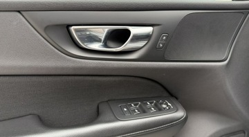 Volvo V60 II  Kombi 2.0 D4 190KM 2020 Volvo V60 AWD,4x4,Momentum Pro,Gwarancja, zdjęcie 33