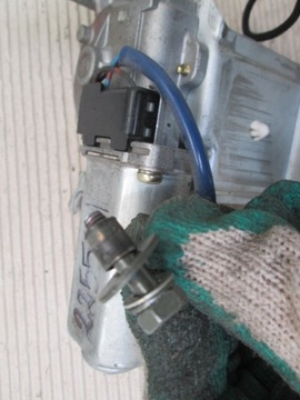 MAZDA 323 BA MOTOR MOTOREK STĚRAČE ZADNÍ