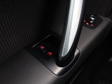 Audi TT 8J Coupe 1.8TFSI 160KM 2010 Audi TT 1.8 TFSI, Skóra, Klima, Klimatronic, zdjęcie 18