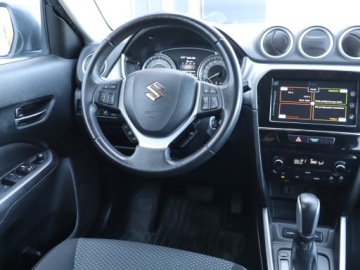 Suzuki Vitara III SUV Facelifting 1.4 BoosterJet 140KM 2019 Suzuki Vitara 1.4 BoosterJet, Salon Polska, zdjęcie 6