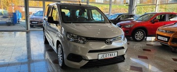 Toyota 2022 Toyota Proace City Verso Polski salon 130KM Long 7foteli Perfekcyjny stan, zdjęcie 2