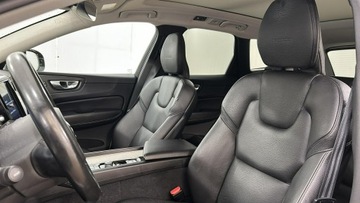 Volvo XC60 II 2019 Volvo XC 60 T8 AWD Plug In Hybrid Inscription, zdjęcie 9