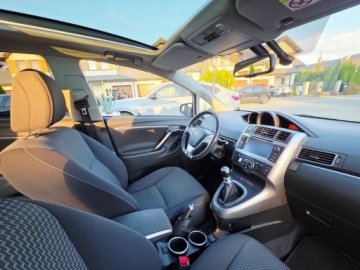 Toyota Verso Minivan Facelifting 1.6 D-4D 112KM 2014 Toyota Verso ___Premium___1.6 D-4D 112KM___LED Navi Kamera Panorama___ 1.6, zdjęcie 35