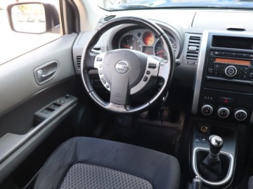 Nissan X-Trail II 2.0 dCi 150KM 2008 Nissan X-Trail 2.0 dCi, 4X4, Klima, Klimatronic, zdjęcie 6