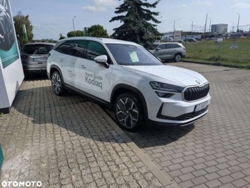Skoda Kodiaq I SUV Facelifting 2.0 TDI SCR 150KM 2024 Skoda Kodiaq Selection 2.0TDI 150km, DSG, Matrix, ACC, 360, wnetrze Szara, zdjęcie 12
