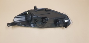 FORD FIESTA MK8 ФОНАРЬ ПЕРЕДНИЙ ПРАВЫЙ H1BB-13W029AD