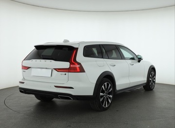 Volvo V60 II  Kombi 2.0 D4 190KM 2019 Volvo V60 Cross Country D4 2.0 AWD, Salon Polska, zdjęcie 4