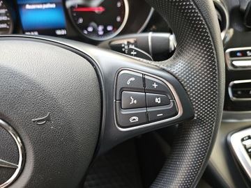 Mercedes Klasa V W447 Długi Facelifting 2.0 220d 163KM 2021 Mercedes-Benz V 220 d 9G-Tronic/163KM, zdjęcie 18