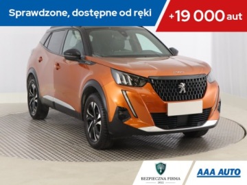 Peugeot 2008 II SUV 1.2 PureTech 130KM 2020 Peugeot 2008 1.2 PureTech, Salon Polska