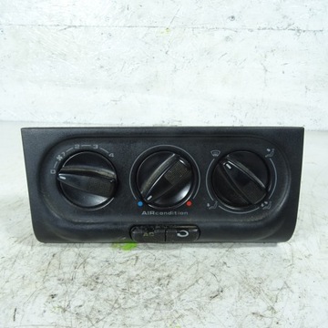 VW PASSAT B4 PANEL VENTILACE 3A0819045C