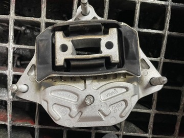 PODUSZKA SKRZYNI AUDI 8W0399156